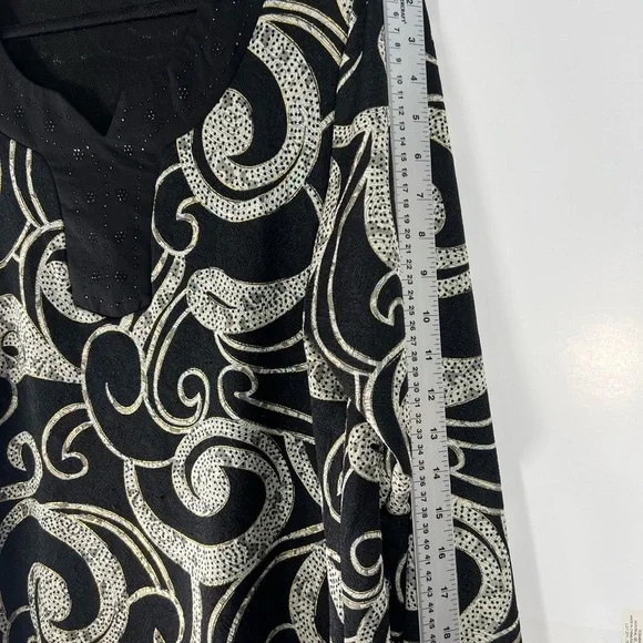 Black and White Long Sleeve Dress - Picture 9 of 10